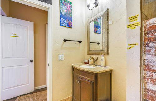 Garden District Home with Community Perks! - Foto 12