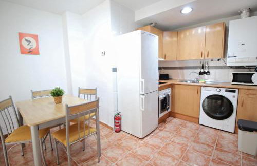 Piso coqueto con PARKING y BALCON - Foto 16