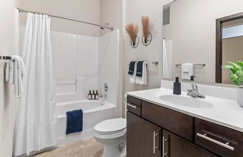 2KBD2BA Steps from Target Center+GYM+KTCHN+LNDRY - Foto 20