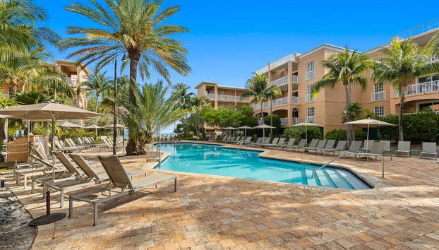 Ocean Front 3BR Presidential Suite - Photo 4, Room