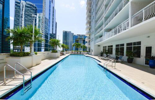 Fantastic 2BR Condo on 31st Floor Free Parking - Photo 10