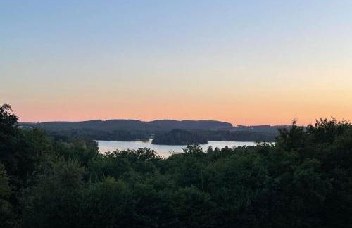 Villa des Suisses with Jacuzzi & View of Lake des Settons - Foto 29