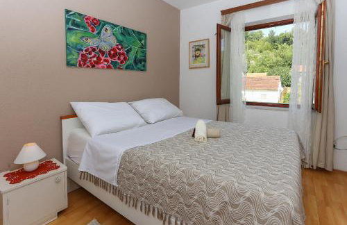 Waterfall House Getaway - Photo 6