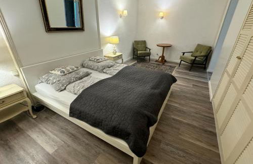 Schöne 2-Zi-Whg Küche Bad Terrasse Parken - Foto 8