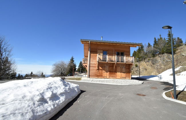 Splendid Chalet in Chamrousse With TV - Photo 38