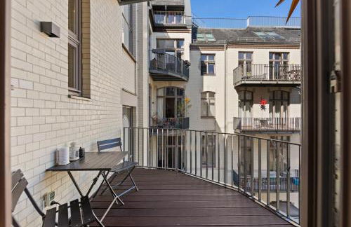 1,399 sq ft Historic Landmark, Checkpoint Charlie - Foto 34