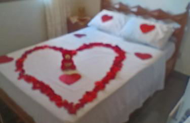 Casa com piscina para até 6 pessoas com duas camas de casal e sofá-cama casal - Foto 29