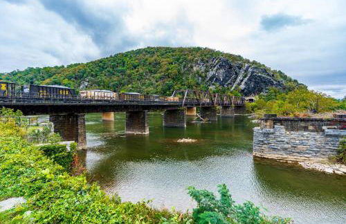 Enchanting Cottage, walk to Downtown Harpers Ferry - Foto 25