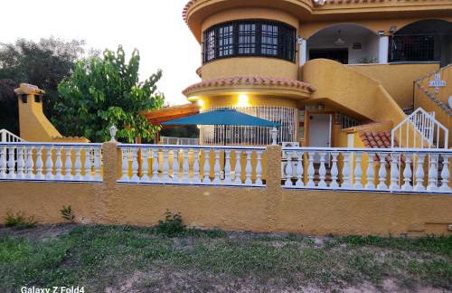 VILLA ARTEP Lujoso apartamento con piscina comunitaria - Foto 17