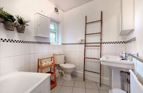 Stunning 2 bed flat in Richmond - Foto 8