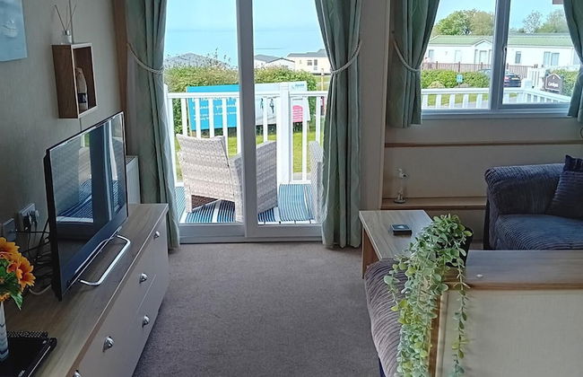 Cozy Chalet Sleeps 4 With Garden - Foto 8