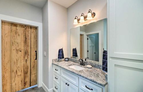 All-Encompassing Lakehouse with Modern Accents! - Foto 15