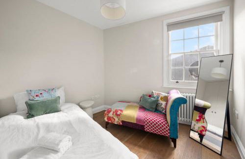 Central Kings Cross modern house with free parking - Foto 18