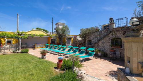 Villa Vacanze Paradiso - Oasi di Tranquillità con Piscina e Giardino a 10 min dal mare - Foto 4, sunbed, Garden view