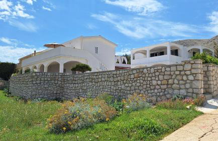 Sunny Bi-Pi Apartment - Photo 23