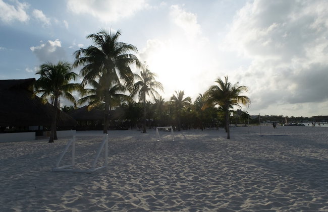 Oceanfront Condo at Voted Best Cancun Sandy Beach - Foto 28