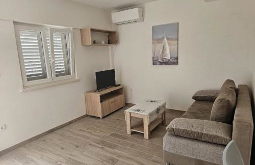 Banovi Dvori - Foto 7