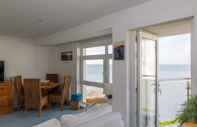 Two Bed Seafront Escape in East Wittering - Photo 38