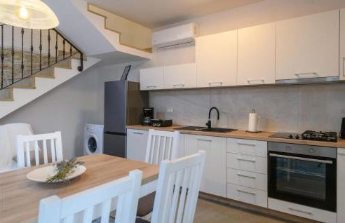 Amazing Home In Susnjevica With Wifi - Foto 2