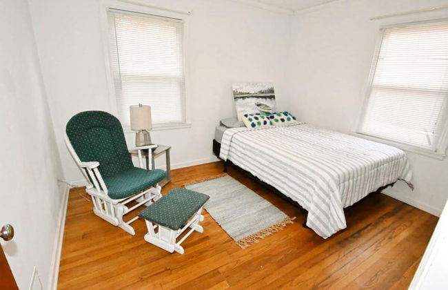 2 Blocks to ND 4 Bedroom 2 Bath Home 1217 - Foto 8