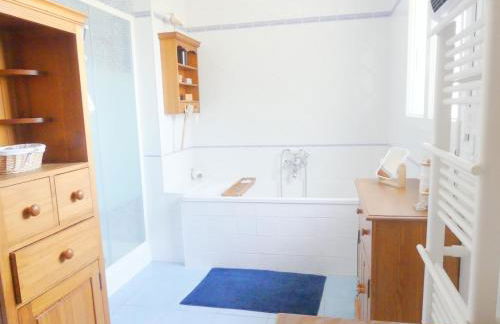 Villa avec vue et piscine - Foto 21