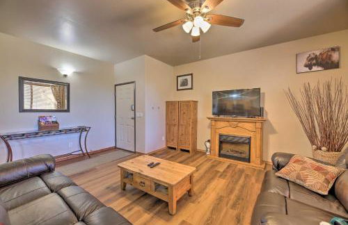 Near Lake and Trails Show Low Condo with Grill! - Foto 4