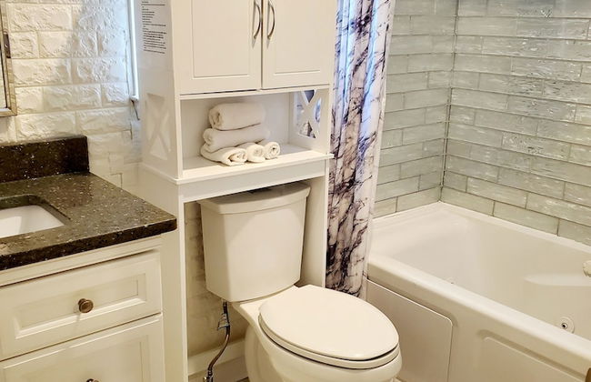 Kernersville Hot Tub Pool Arcade Gym Wifi Coffee - Foto 47