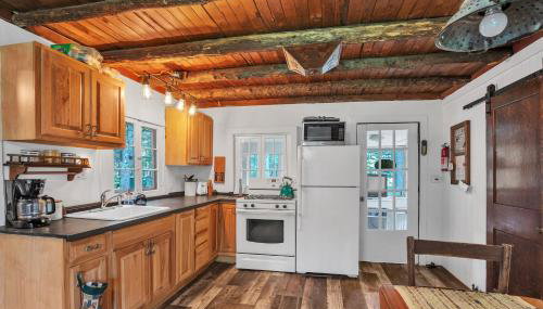 Rustic Willow Retreat - Outdoor Adventures cabin - Foto 5