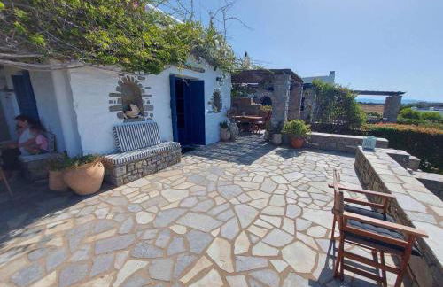 Sophia Villa Paros - Beachfront Villa at Lolantonis - Photo 24