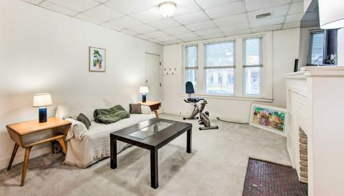 Lancaster Unit with Expansive Covered Porch! - Foto 5