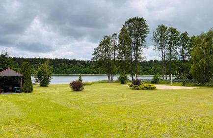 Domki przy jeziorze z prywatną plażą w Borach Tucholskich Pensjonat Alicja wczasy z dziećmi nowe luksusowe domki na skraju jeziora i lasu - Foto 50