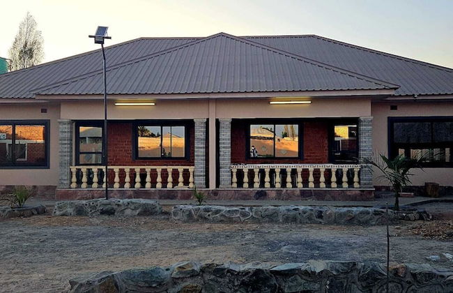 Seven Palms Executive Lodge - Photo 39