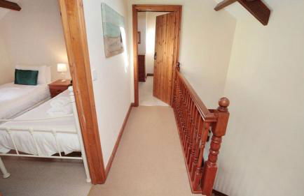 3 Bed Cottage - Parking - Ideal for Work Trips - Photo 25