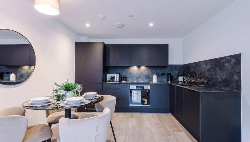 Modern 2BR Apartment w Secure Parking Salford - Foto 4