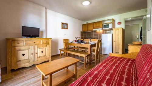 Apartment for 6 to 8 people in Albiez - Photo 1