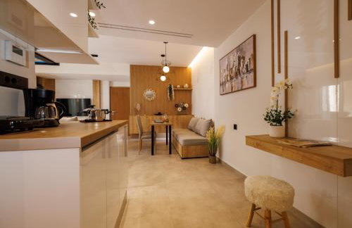 Hersonissos Beach Front Suites - Photo 32
