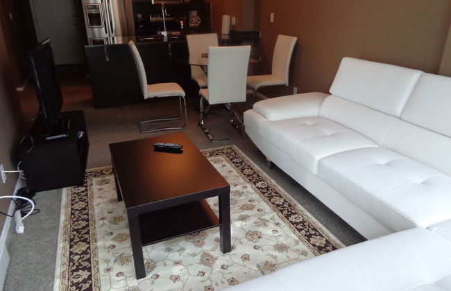 Regal Suites - Riverfront - Photo 9