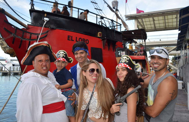 Miami Pirate Ship Celebrity Mansions Tour - Photo 2