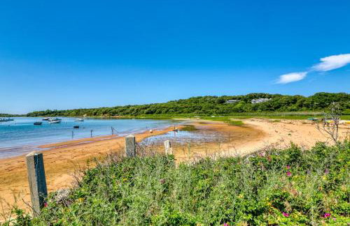 Beachroad Hideout - Photo 32