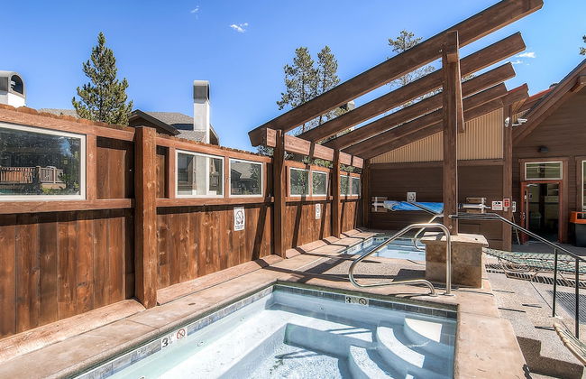 Trails End Condos by CRMR - Foto 29