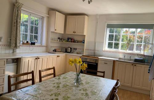 Country cottage overlooking fields with garden room - Foto 8