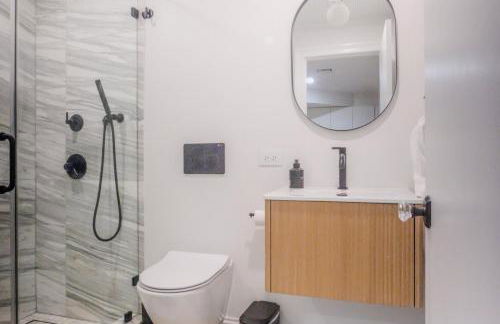 Charming Garden Lvl Brownstone - Foto 8