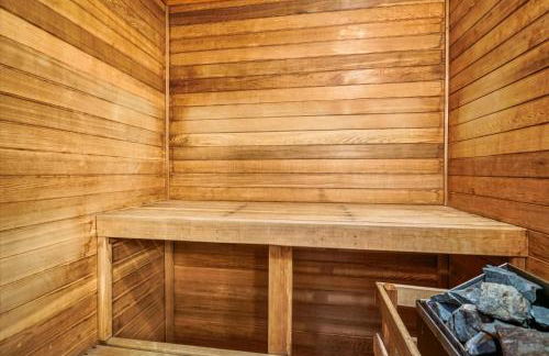 Highridge B14 Enjoy the view ski back trail shuttle service sports center - Photo 40