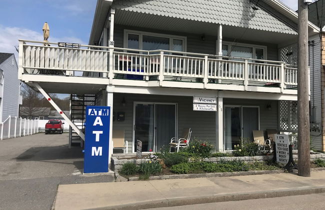 68 East Grand Ave - Photo 1