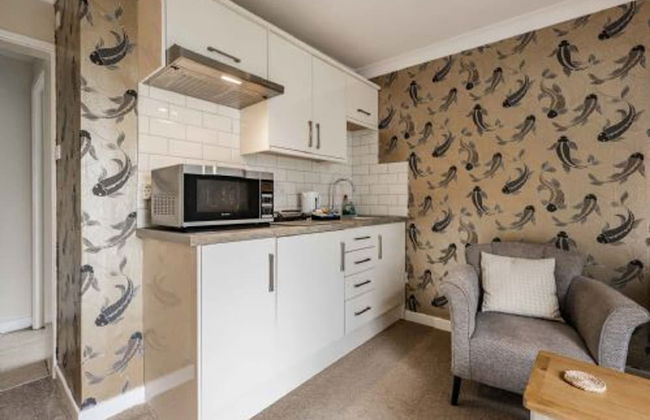 Host Stay The Aylesbury Garden Apartment - Photo 9