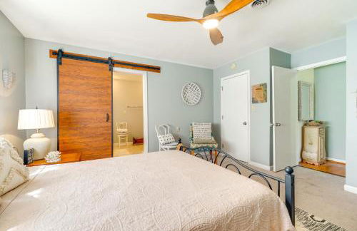 Surf City Spring Escape with Fire Pit - Foto 17