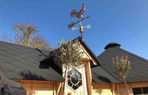 The Old Railway cottage with hot tub - Foto 24