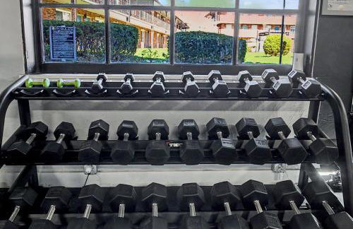 Lux Mins To Atrium Health and Downtown Airport - Foto 13