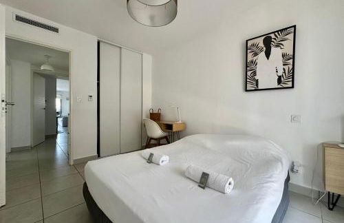 The Jacques Coeur- Vue climatisation et parking ! - Photo 9