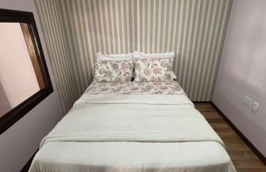 Kitnet simples com cara de casa, aconchegante, tranquilo e iluminado - Foto 2